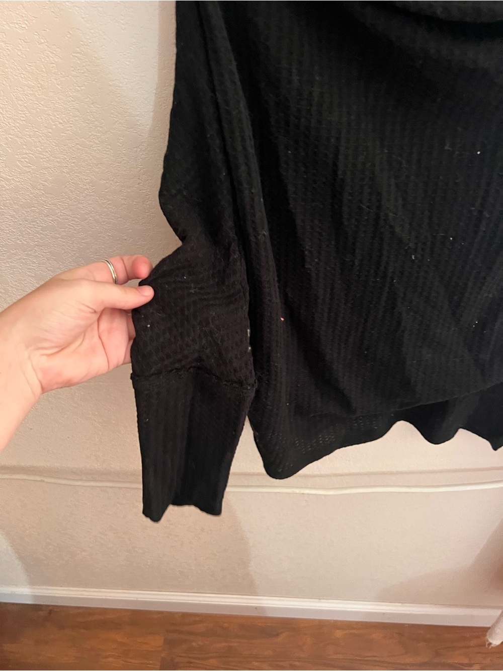 Umgee Black Off-the-Shoulder Ribbed Sweater - Picture 3 of 3